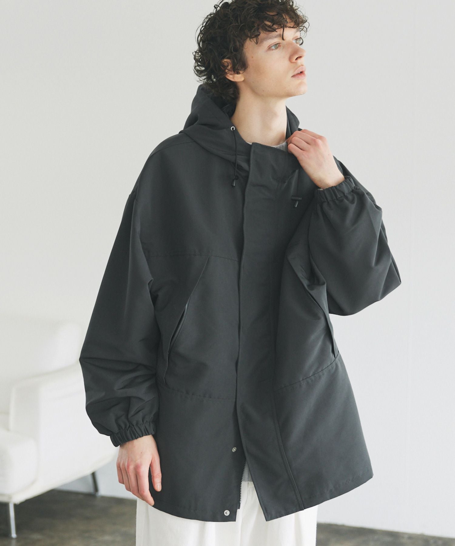 SATUR カビアブラック パーカー YACA（ヤーカ） パーカー Big Silhouette Logo Zip Parka/ビッグ